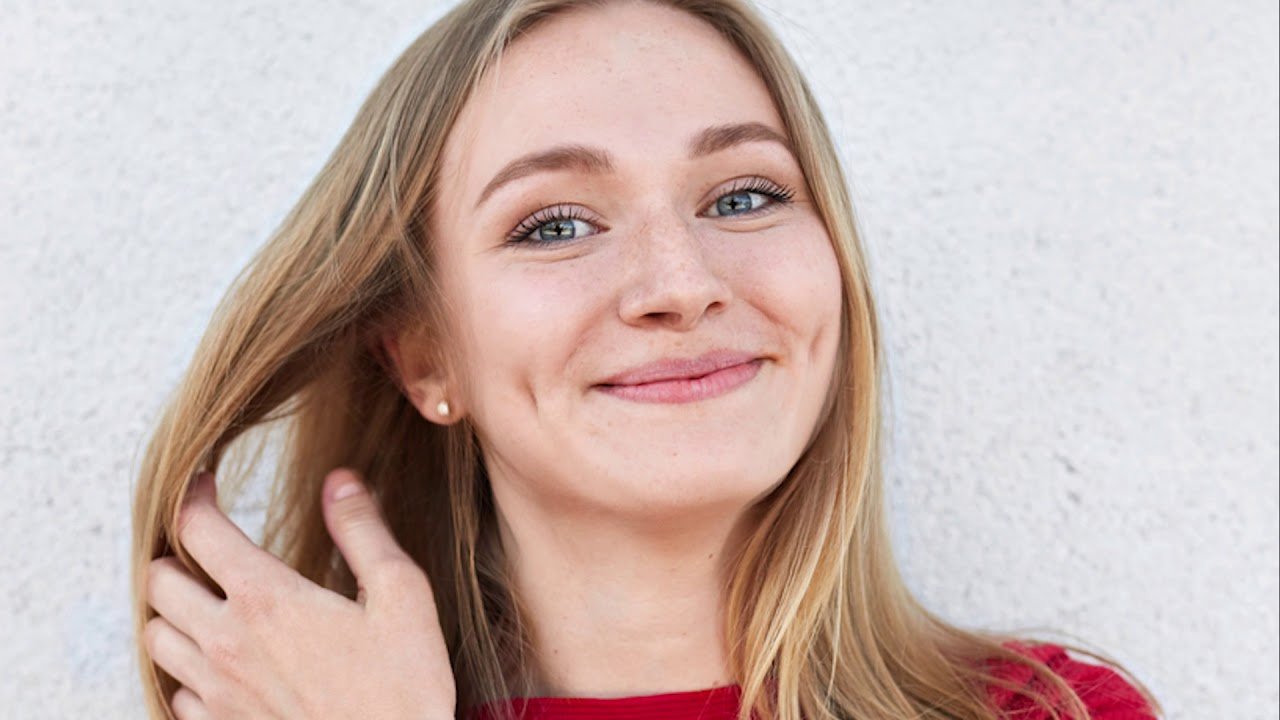 How Do Surgeons Perform Dimple Creation in Islamabad?